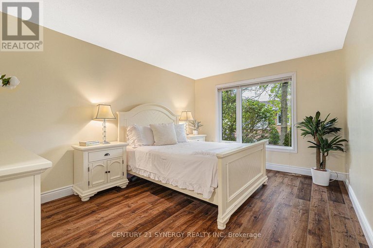 28641582/44-innesbrook-court/stittsville-central/ottawa/ontario/K2S1C7_17
