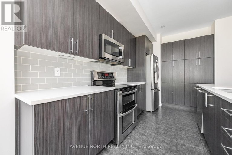 28972709/1024-kijik-crescent/blossom-parkkemp-parkfindlay-creek/ottawa/ontario/K1X0G9_20