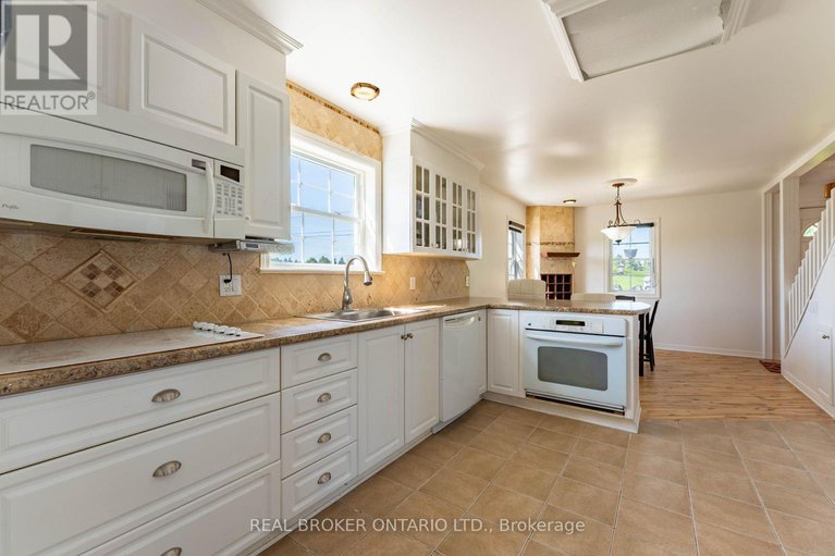 28575090/3449-sarsfield-road/cumberland-west/ottawa/ontario/K0A3E0_4