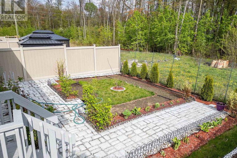 28282799/6356-renaud-road/mer-bleuebradley-estatesanderson-park/ottawa/ontario/K1W0R9_31