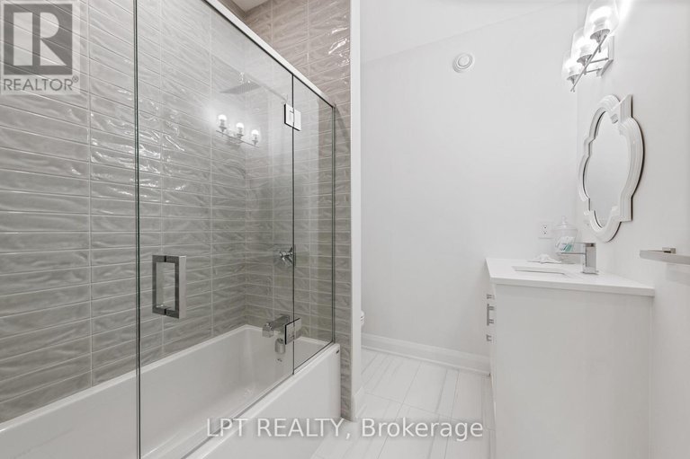 28330218/5740-queenscourt-crescent/manotick-east-to-manotick-station/ottawa/ontario/K4M1K3_32