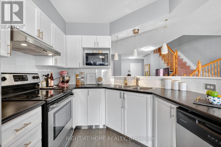 29100823/812-nesting-way/fallingbrookgardenway-south/ottawa/ontario/K4A3X2_14