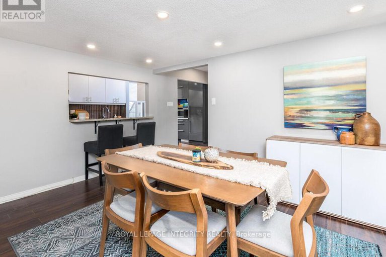 28626251/27-655-richmond-road/woodroffe/ottawa/ontario/K2A3Y3_12