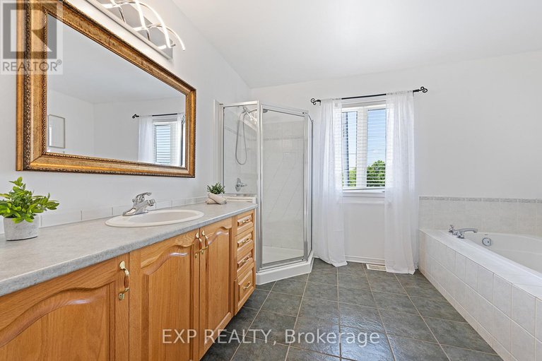 28525315/2132-valenceville-crescent/avalon-east/ottawa/ontario/K4A4K4_19