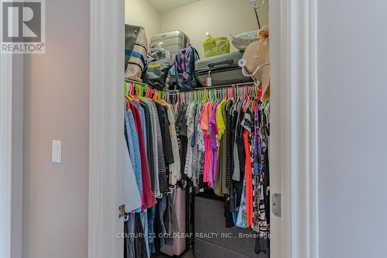 29357837/7-20-prestige-circle/chatelaine-village/ottawa/ontario/K4A0W9_28