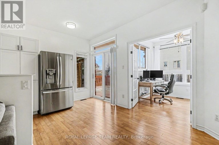 29555380/689-vermillion-drive/riverside-southgloucester-glen/ottawa/ontario/K1V1W2_13