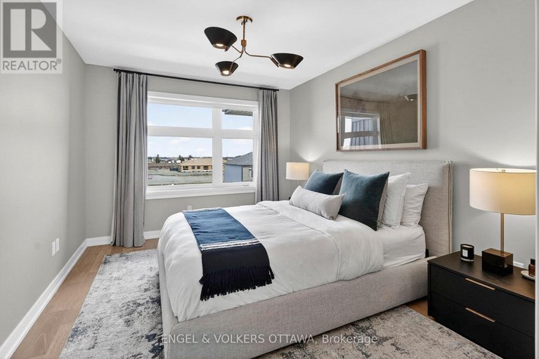 29646069/1764-crux-road/mer-bleuebradley-estatesanderson-park/ottawa/ontario/K1W0W7_33