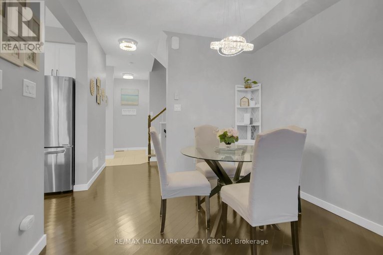 28591389/585-barrick-hill-road/emerald-meadowstrailwest/ottawa/ontario/K2M0B4_16
