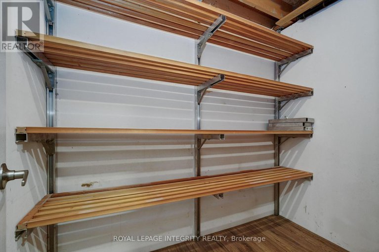 29232171/2177-lenester-avenue/mckellar-heightsglabar-park/ottawa/ontario/K2A4A9_34