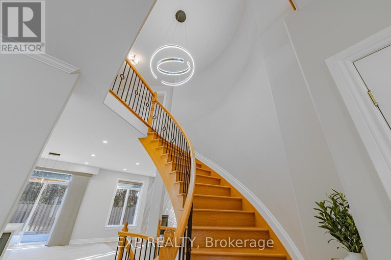 29139967/11-wellsmere-court/rideau-heightsrideau-river/ottawa/ontario/K2E8C2_9