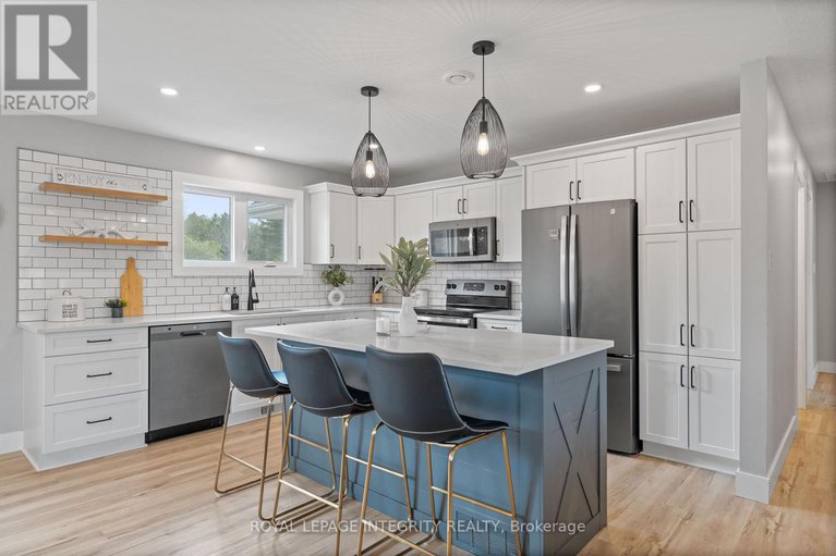 28802076/6-aimee-lane/north-grenville-twp-kemptville-south/north-grenville/ontario/K0G1S0_6
