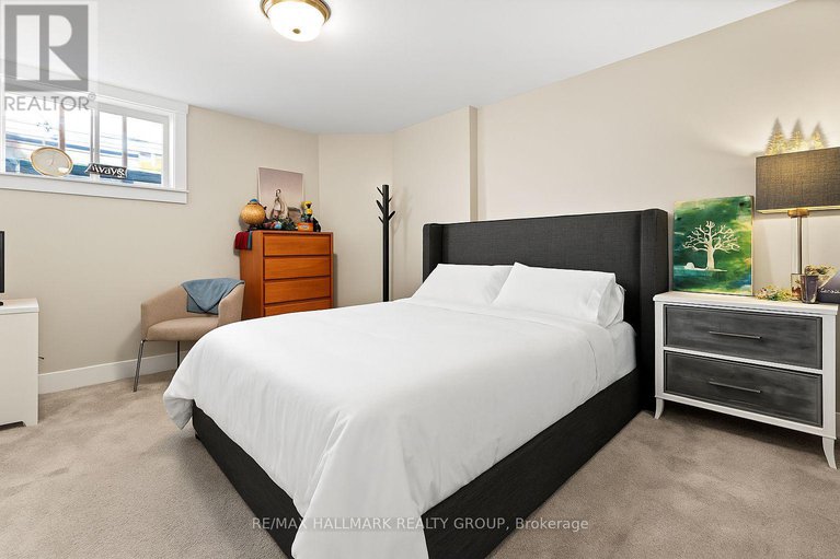 29046971/211-maygrass/remainder-of-stittsville-area/ottawa/ontario/K2S2K5_24