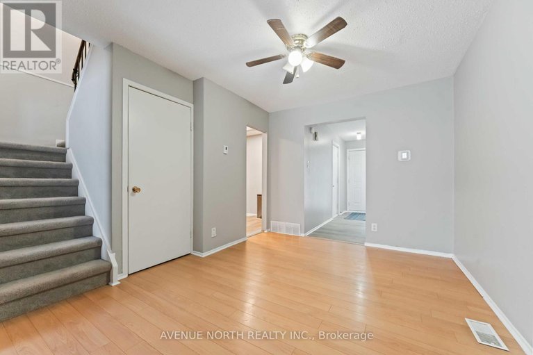 29188156/66-6467-natalie-way/chateauneuf/ottawa/ontario/K1C4Y3_9