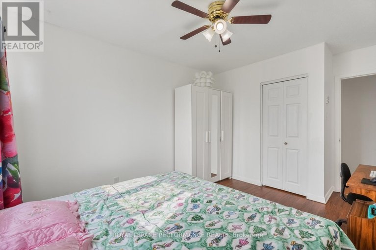 29558178/a-2642-moncton-road/queensway-terrace-north/ottawa/ontario/K2B7W1_22