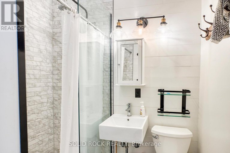 28568795/33a-and-33b-napoleon-street/carleton-place/carleton-place/ontario/K7C2X4_37