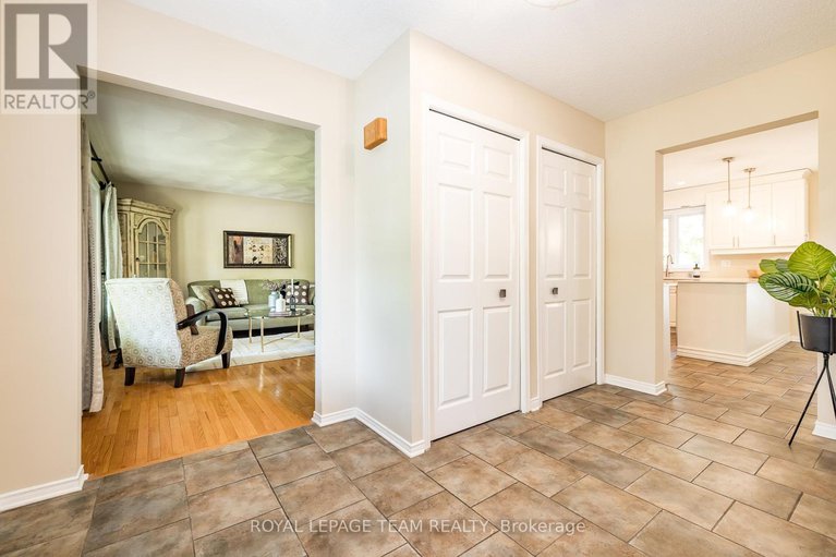 28910635/5239-mclean-crescent/manotick-long-island-nicholls-island/ottawa/ontario/K4M1G1_10