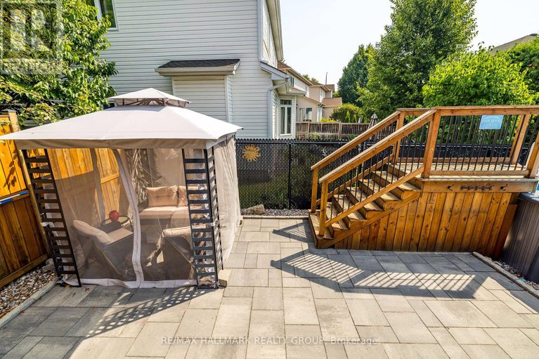 28620825/4-gros-morne-court/bridlewood/ottawa/ontario/K2M2W7_37