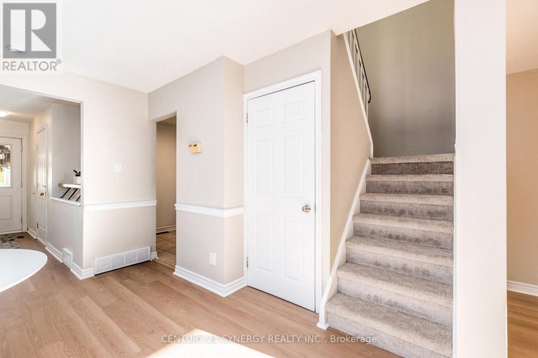 29079397/8-sundback-lane/katimavik/ottawa/ontario/K2L2W8_18