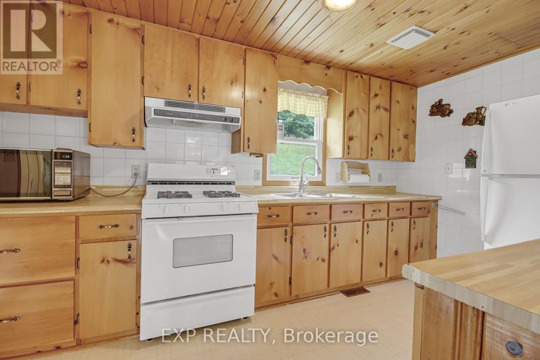28575644/1876-flower-station-road/lanark-highlands-lavant-twp/lanark-highlands/ontario/K0G1K0_11