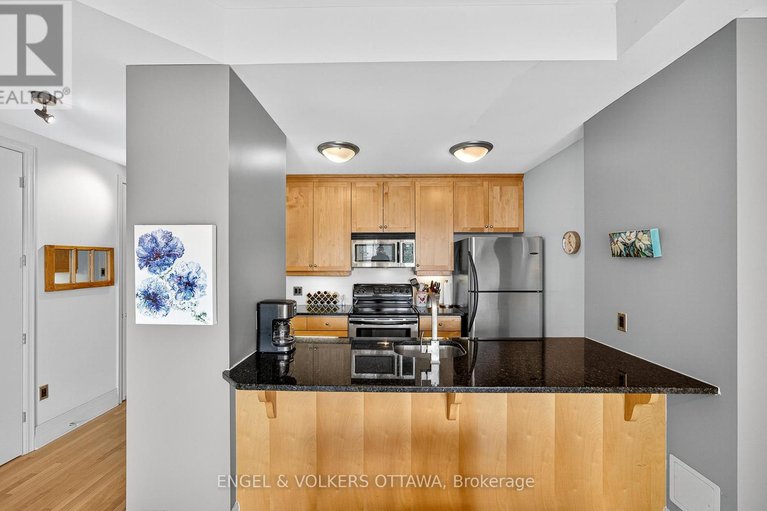 28526948/404-420-berkley-avenue/westboro-west/ottawa/ontario/K2A4H5_17