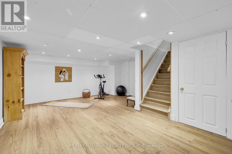 28777678/2860-barlow-crescent/dunrobin-shores/ottawa/ontario/K0A1T0_29
