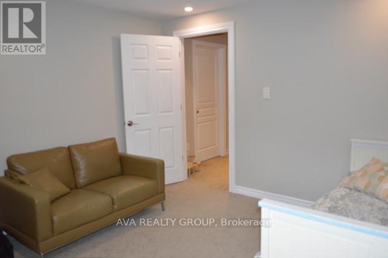 28866998/542-triangle-street/emerald-meadowstrailwest/ottawa/ontario/K2M0M5_9
