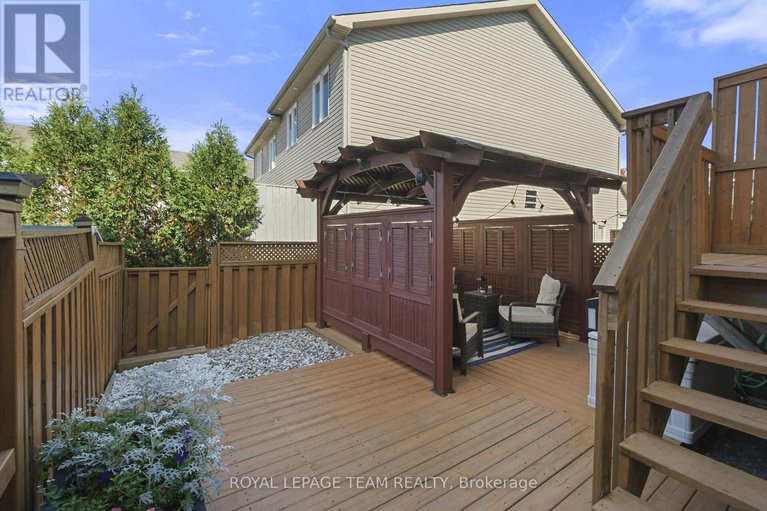 29058960/215-parkrose-private/chatelaine-village/ottawa/ontario/K4A0N8_36