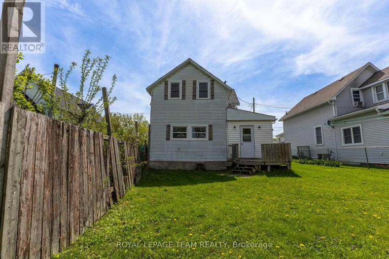 28322288/48-mcgonigal-street-e/arnprior/arnprior/ontario/K7S1L4_20