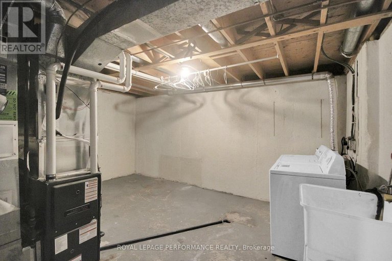 29466817/360-woodfield-drive/tanglewood/ottawa/ontario/K2G3W9_35