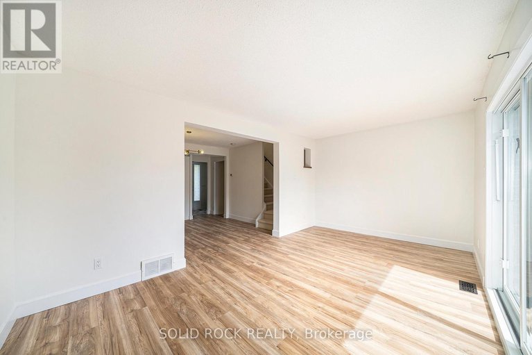 28238414/1-1641-heatherington-road/heron-gateindustrial-park/ottawa/ontario/K1V8V8_5