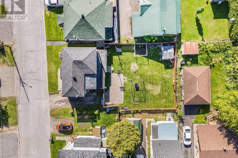 28379387/1018-sinclair-street/hawkesbury/hawkesbury/ontario/K6A1E5_31