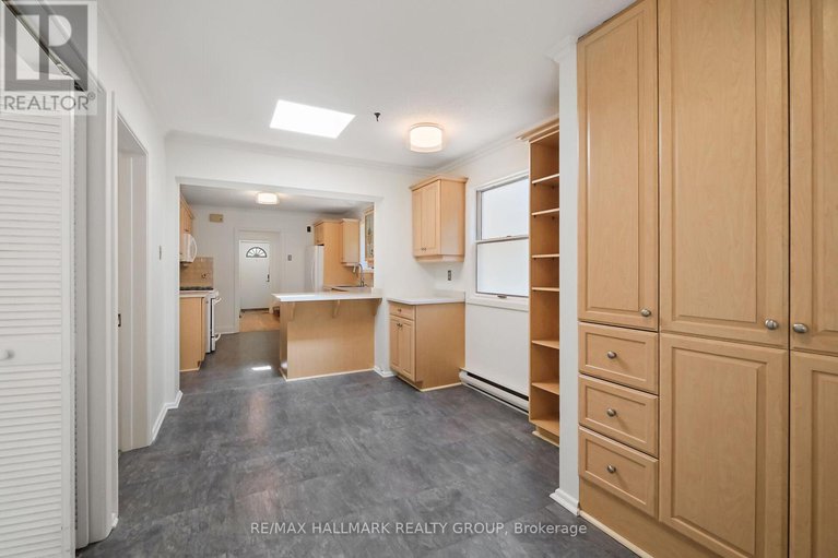 28776186/82-laurentian-place/civic-hospital/ottawa/ontario/K1Y4E2_16