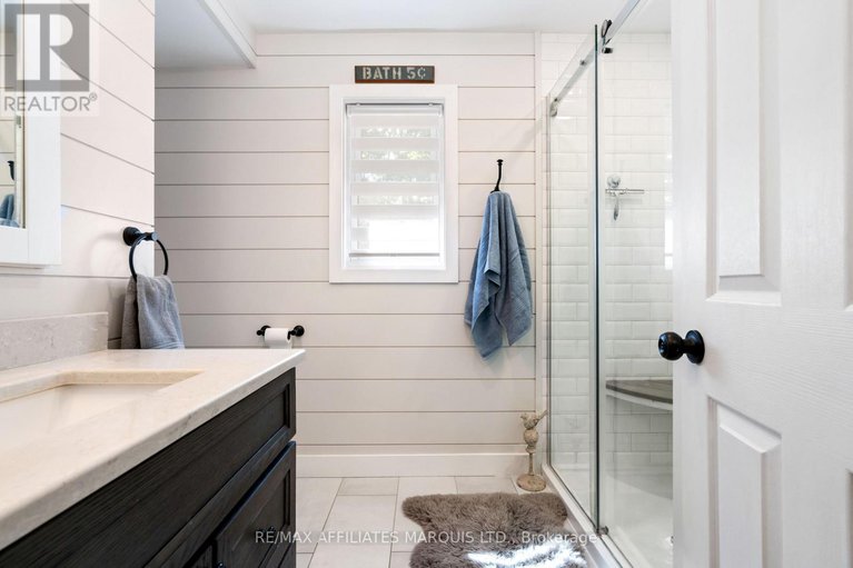 29081441/18723-county-18-road/south-glengarry-charlottenburgh-twp/south-glengarry/ontario/K0C1S0_19