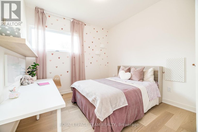 28678296/1995-lenester-avenue/mckellar-heightsglabar-park/ottawa/ontario/K2A1K4_26