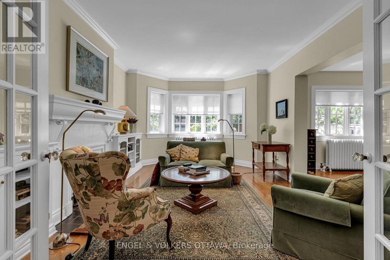 28296351/2-433-besserer-street/sandy-hill/ottawa/ontario/K1N6B9_6
