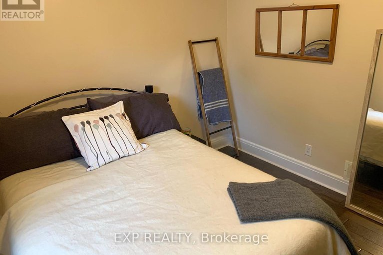 28543964/1552-caledon-street/riverview-park/ottawa/ontario/K1G0H9_24