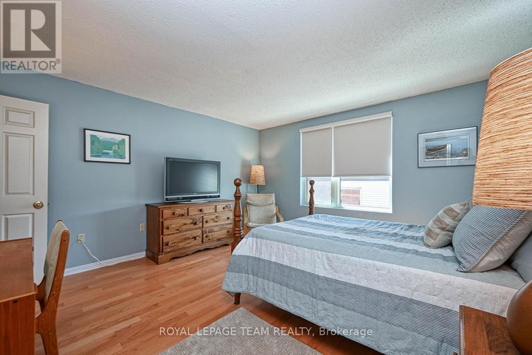 28967477/403-800-mckellar-avenue/carlingwood/ottawa/ontario/K2A2X5_15