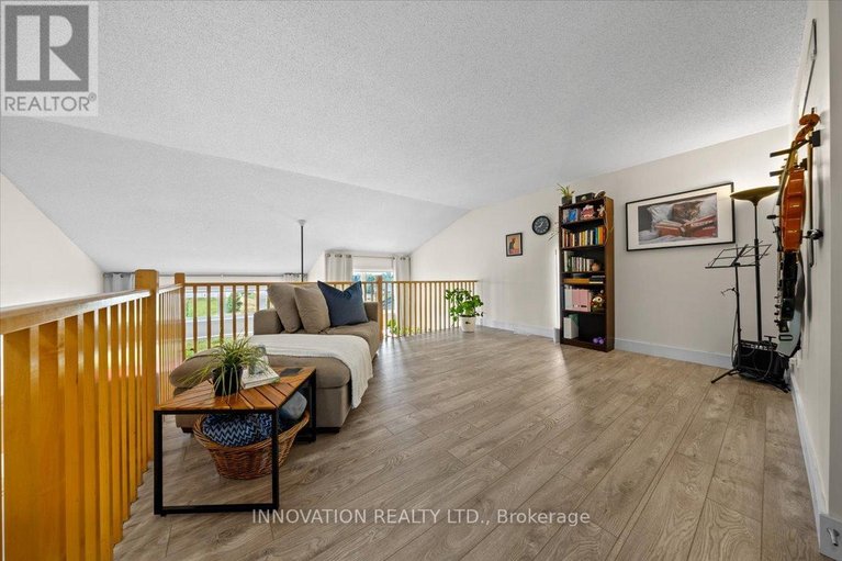 29278384/606-brian-good-avenue/riverside-southgloucester-glen/ottawa/ontario/K4M0G7_23