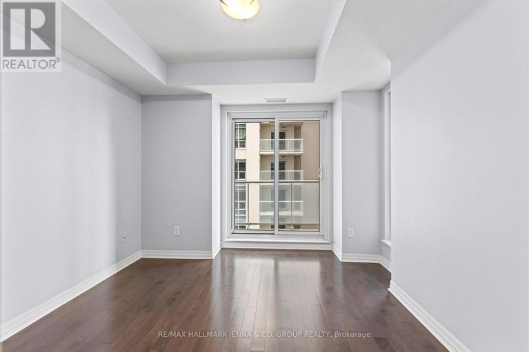 28292069/1306-195-besserer-street/sandy-hill/ottawa/ontario/K1N0B6_27