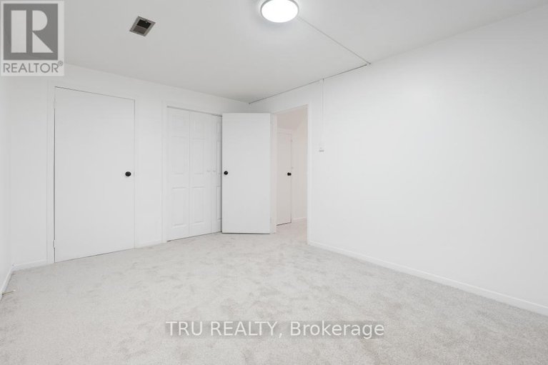 28561491/60-98-mcclintock-way-way/katimavik/ottawa/ontario/K2L2A4_27