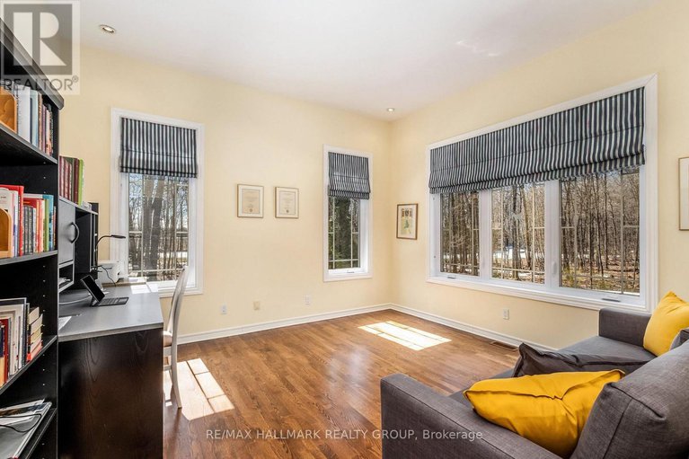 28466129/1340-georges-vanier-drive/cumberland-ridge/ottawa/ontario/K4C1R6_12