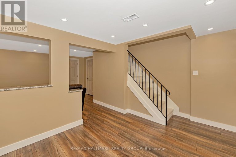 28721094/16-hawley-crescent/bridlewood/ottawa/ontario/K2M1T3_26