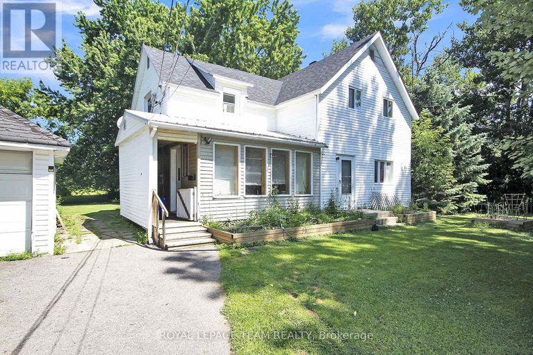 28588730/1429-balmoral-drive-n/cedardale/ottawa/ontario/K1V1H2_1