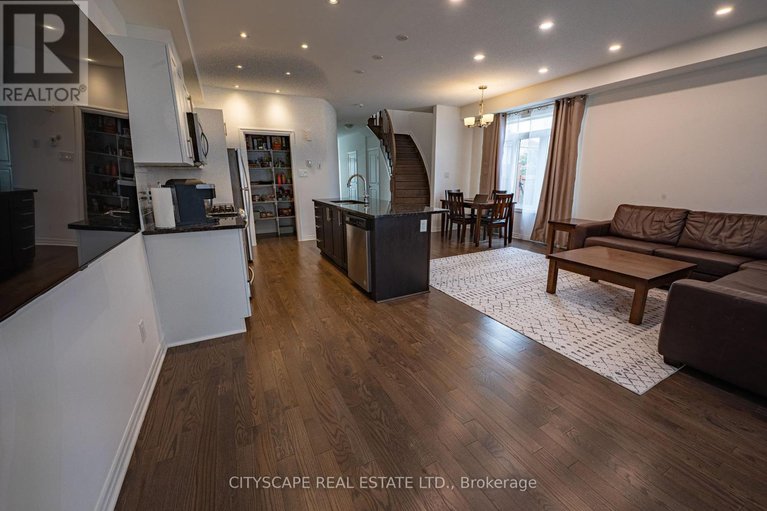 28681279/174-joshua-street/mer-bleuebradley-estatesanderson-park/ottawa/ontario/K1W0A3_17