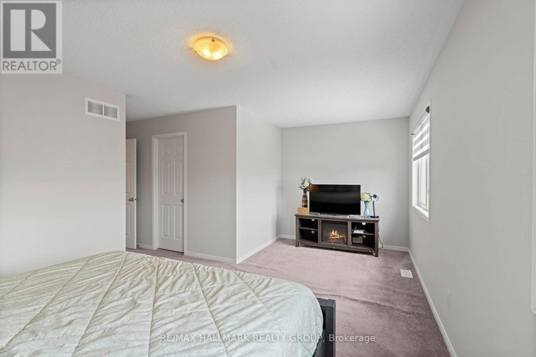 29455064/618-via-campanale-avenue/longfields/ottawa/ontario/K2J4A2_61