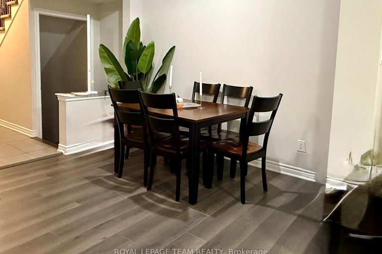 29057965/709-megrez-way-e/half-moon-bay/ottawa/ontario/K2J6S9_5