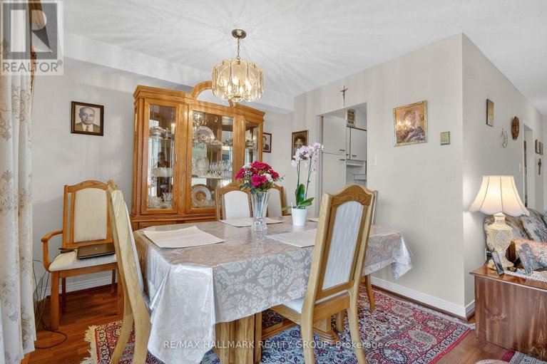 29394660/407-2400-virginia-drive/urbandale-acres/ottawa/ontario/K1H8L3_13