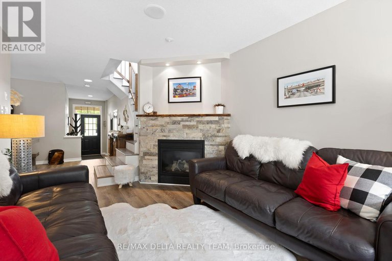 28585609/2070-melette-crescent/avalon-east/ottawa/ontario/K4A4X2_8
