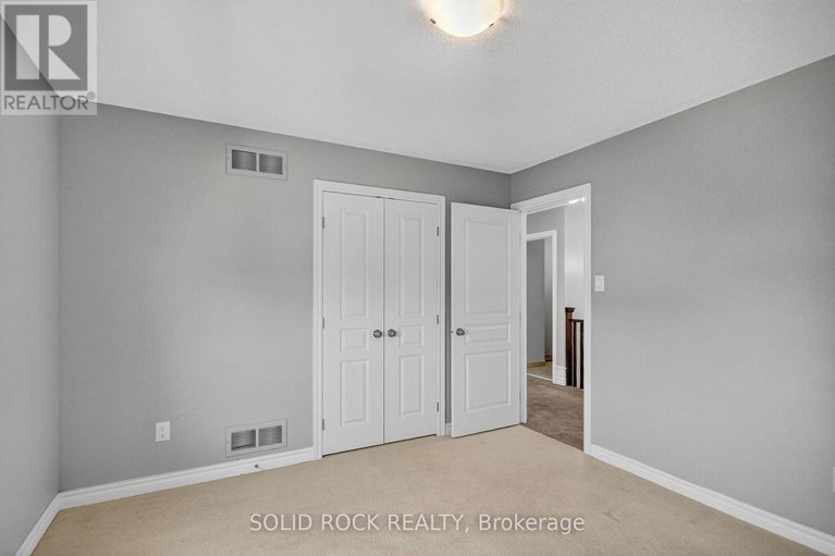 29092513/118-wilhelmina-place/riverside-southgloucester-glen/ottawa/ontario/K4M0B4_32