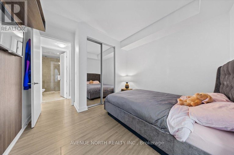 29331746/901-111-champagne-avenue-s/west-centre-town/ottawa/ontario/K1S5V3_19